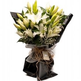  Заказ цветов в Анталию Букет из лилий-FLA3