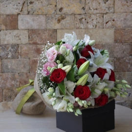  Antalya Florist Gemischter saisonaler Strauß-FLA4