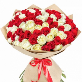  Заказ цветов в Анталию 81 красно-белая роза-FLA43